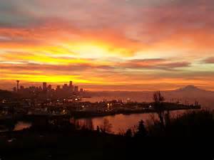 elking.tumblr Sunrise over Seattle